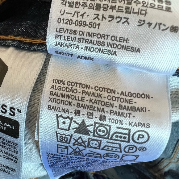 Levis 505 Jeans Relaxed Fit Blue Cotton Size 48 X 30 Adult Mens - Picture 8 of 9